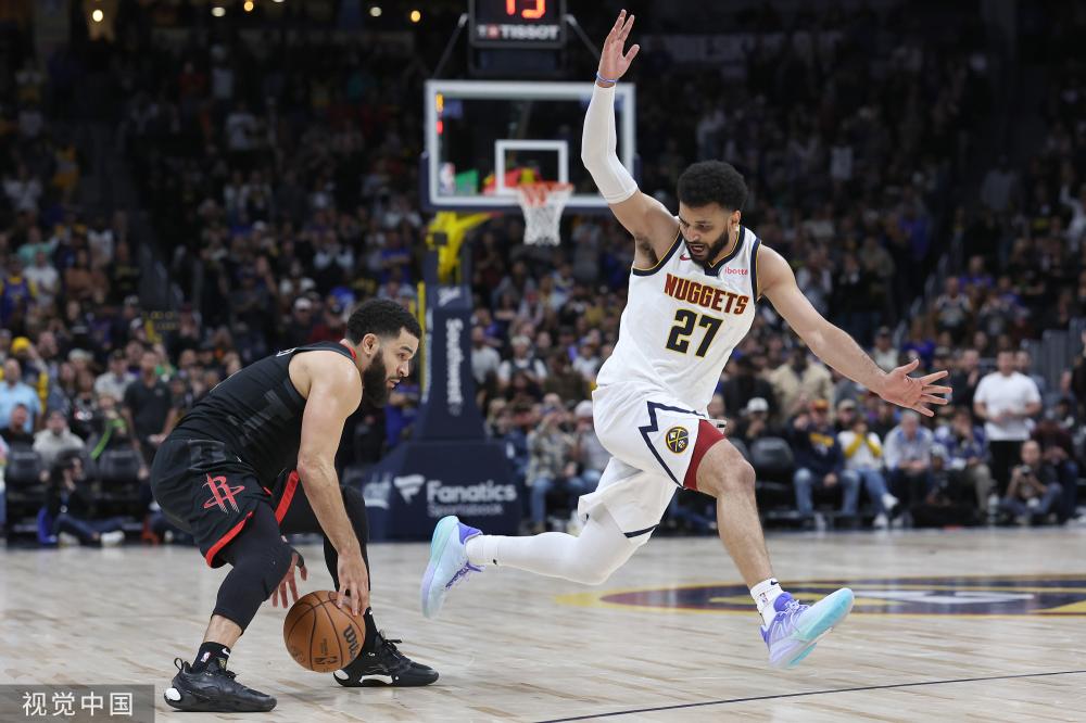 尽管该事件 尽管该事件