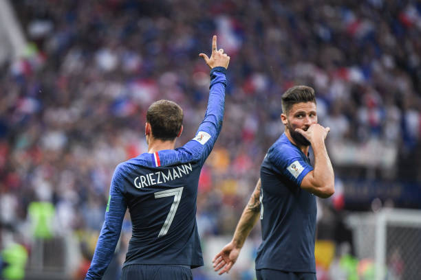 础闻名于世 础闻名于世